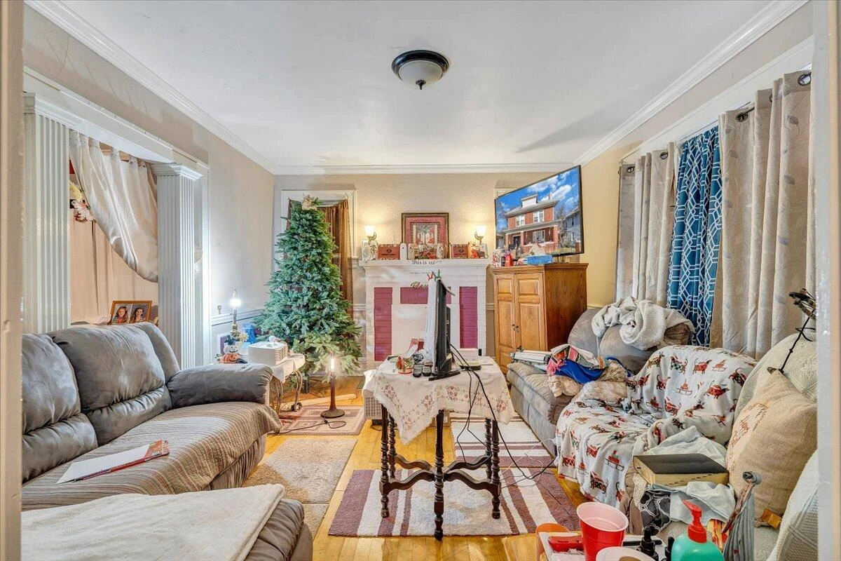 539 Rutherford AVE - Photo 4