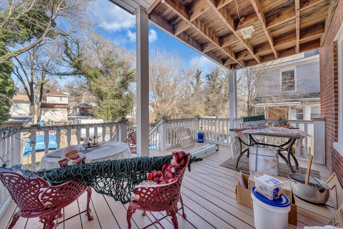 539 Rutherford AVE - Photo 6