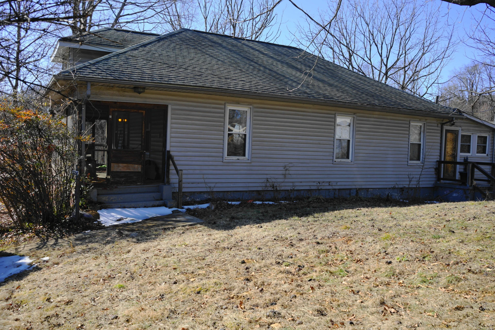 2230 Overlook RD - Photo 6