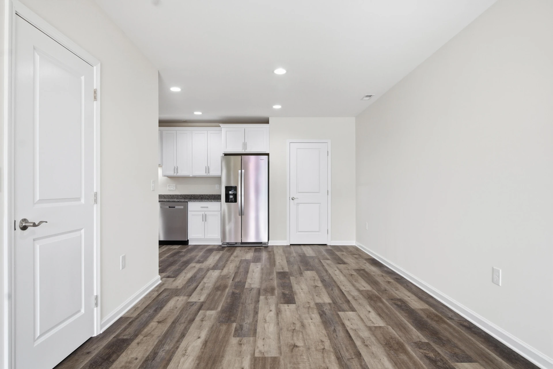 427 Washington AVE - Photo 5