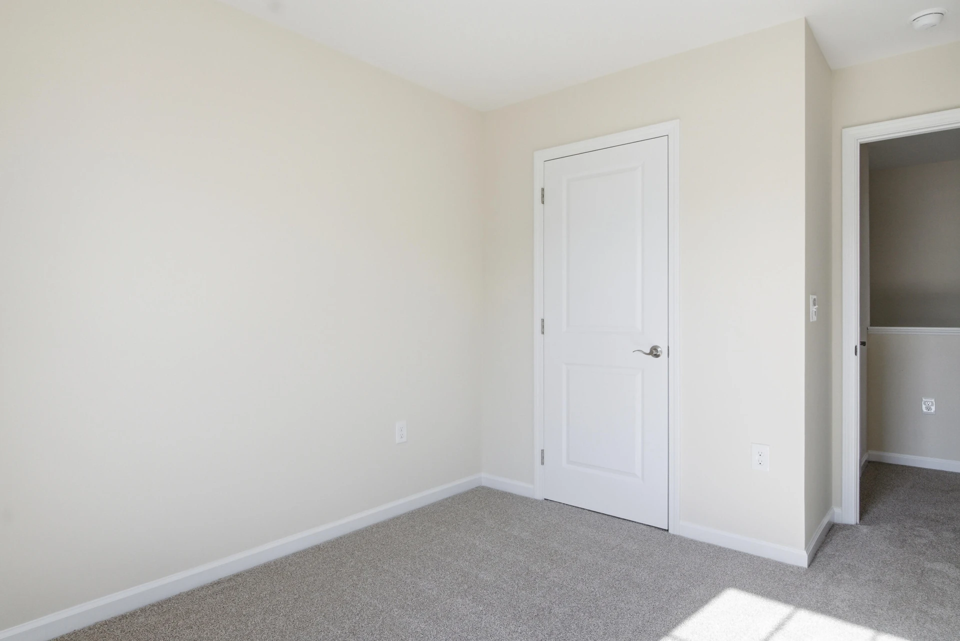 411 Washington AVE - Photo 23