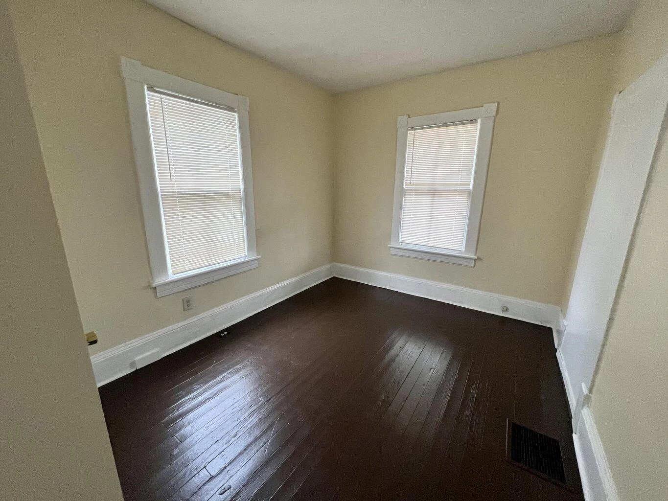 1114 LAFAYETTE BLVD - Photo 12