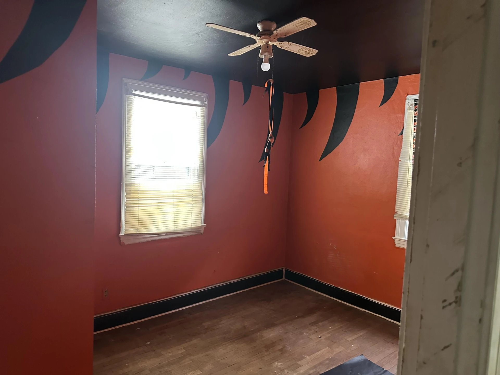 1522 Grayson AVE - Photo 4
