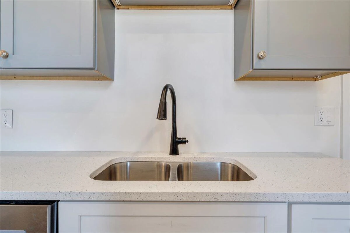 411 Cleveland AVE - Photo 15