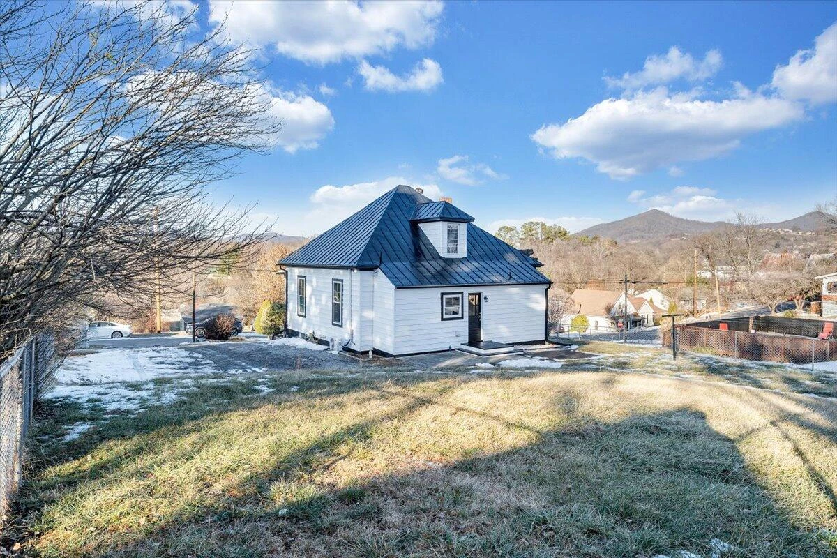 411 Cleveland AVE - Photo 41