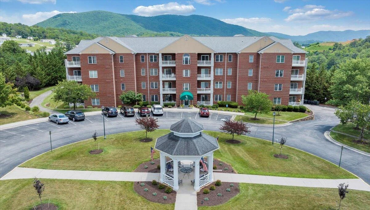 4448 PHEASANT RIDGE RD #304 - Photo 2