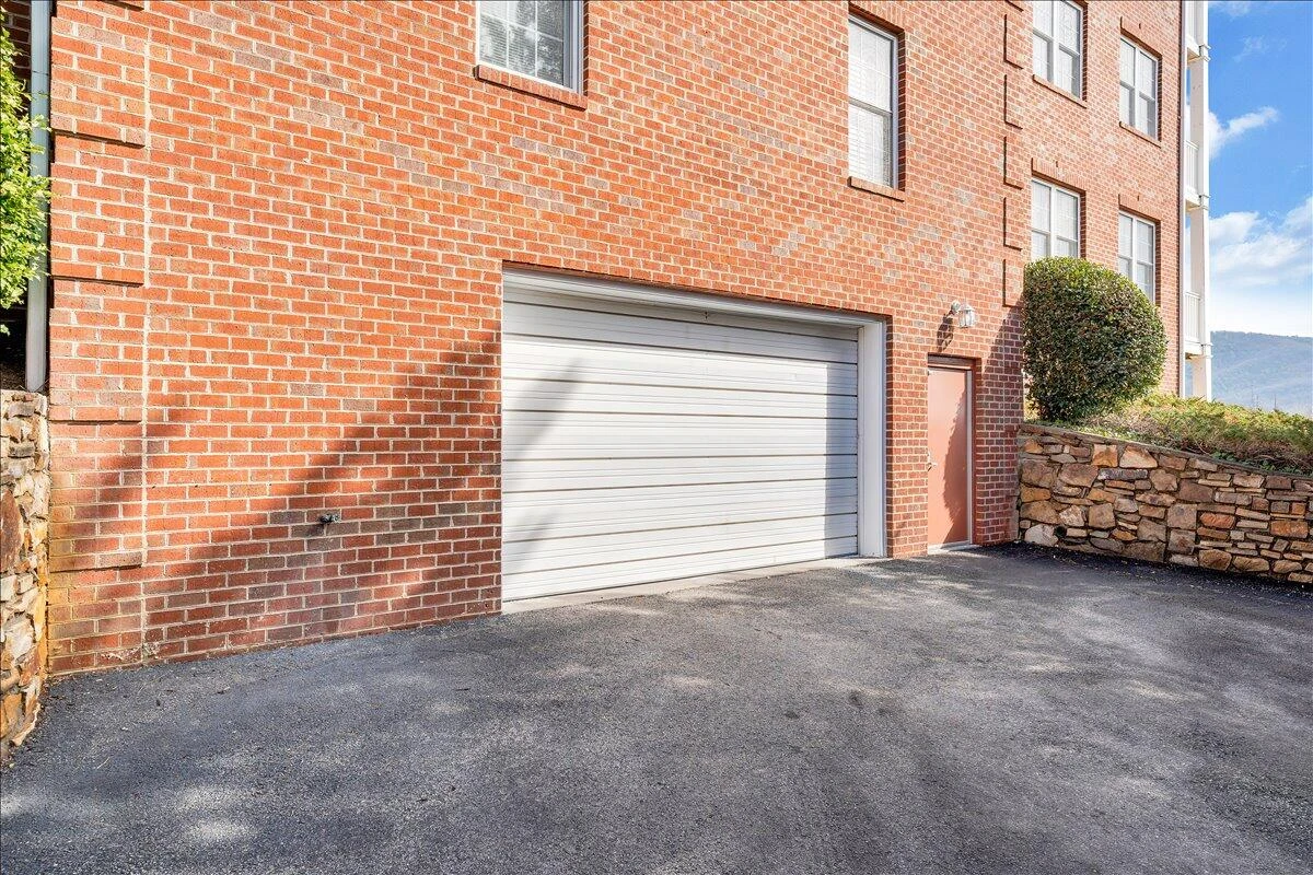 4448 PHEASANT RIDGE RD #304 - Photo 63
