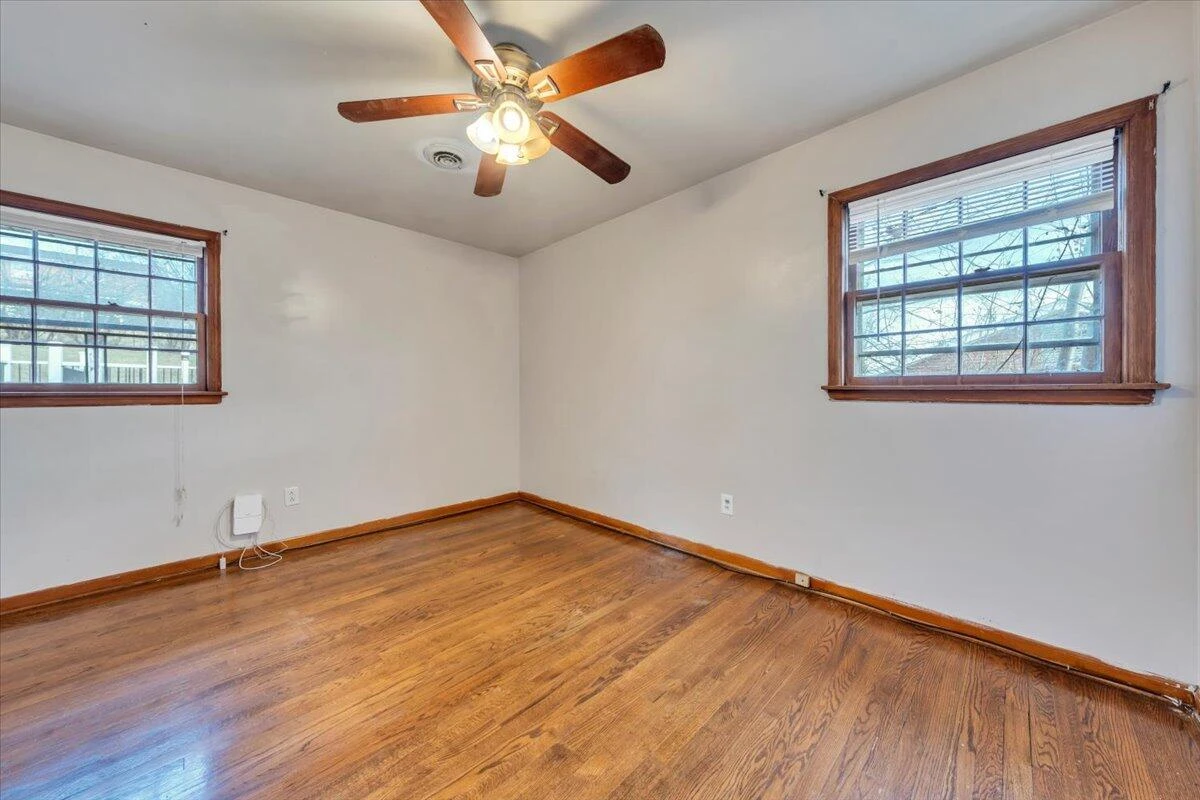 169 TAMPA DR - Photo 17