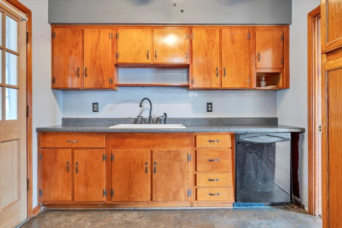 169 TAMPA DR - Photo 7