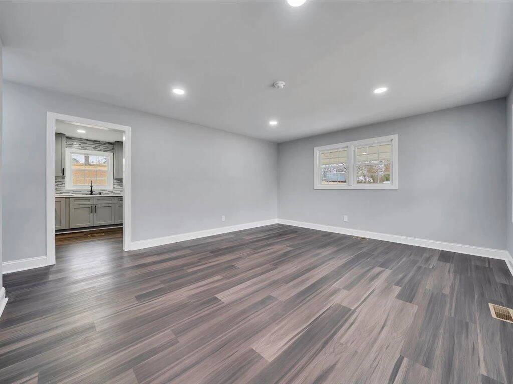 718 Perdue ST - Photo 2