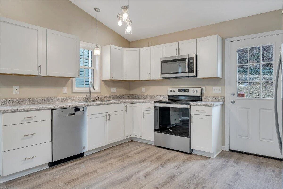 1427 Varnell AVE - Photo 13