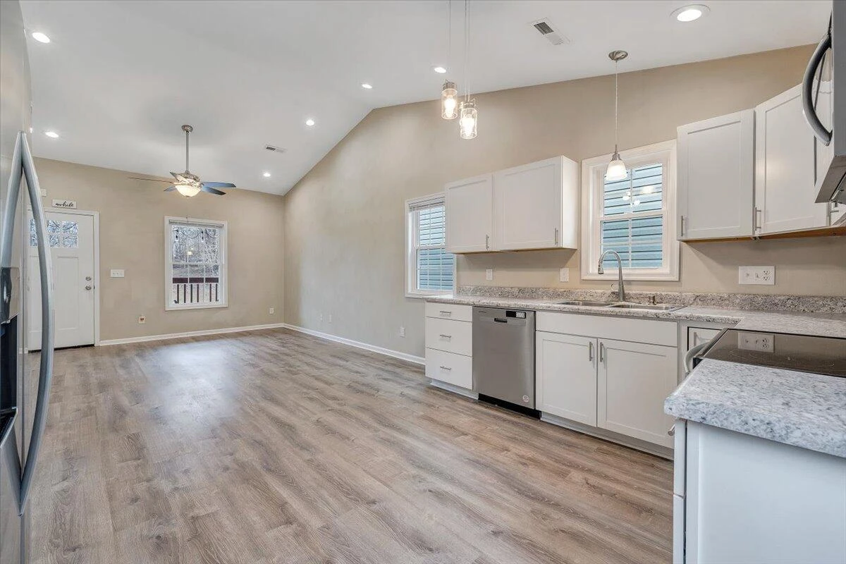 1427 Varnell AVE - Photo 14