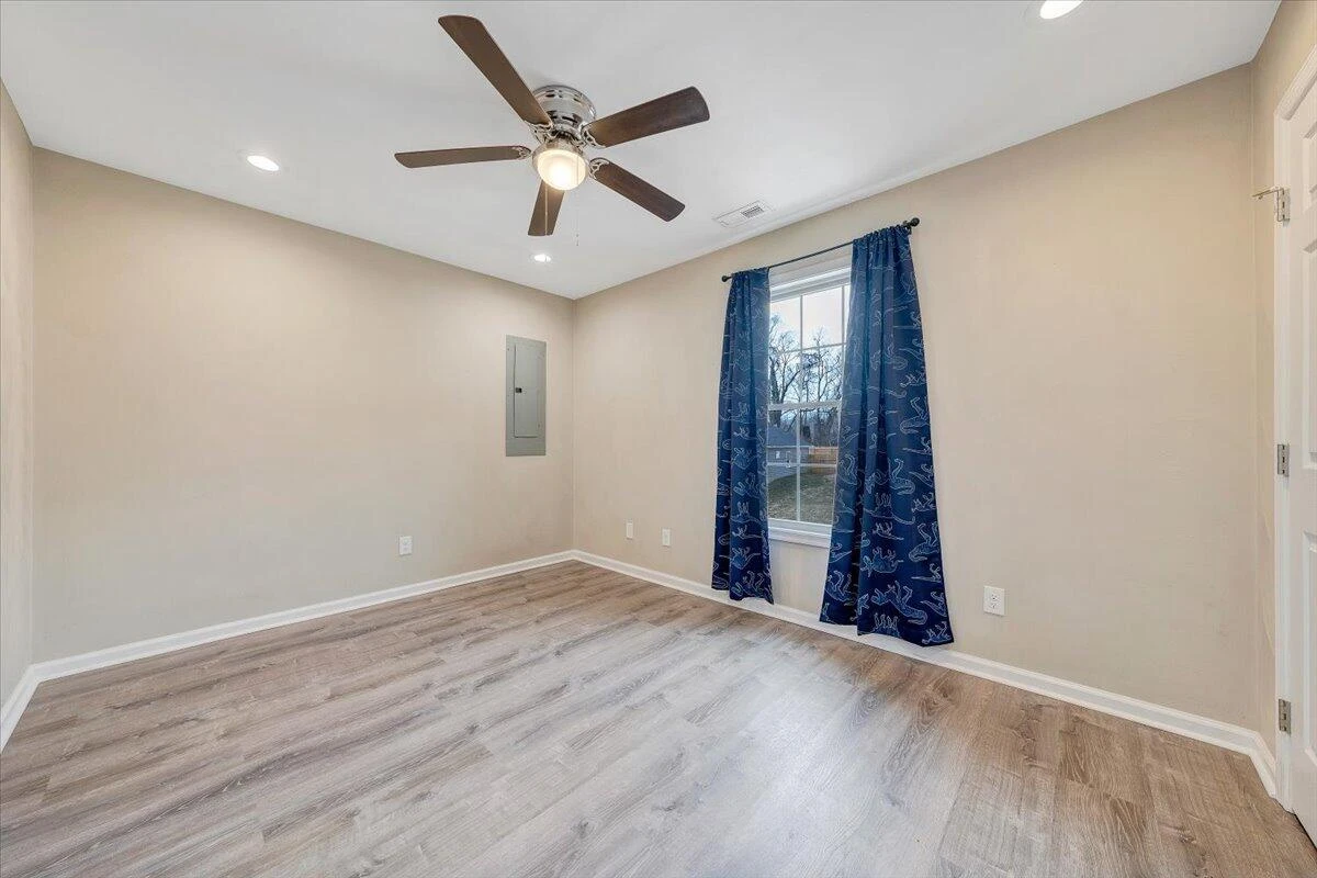 1427 Varnell AVE - Photo 20