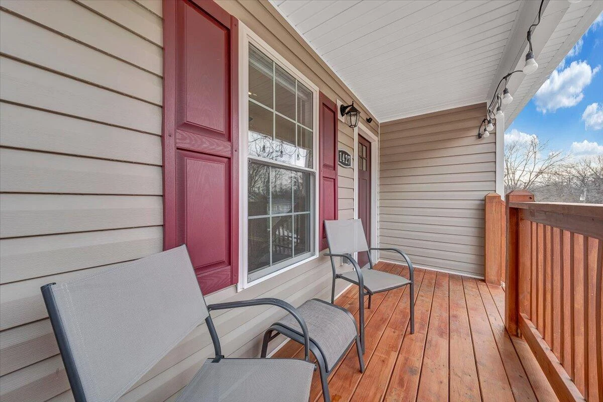1427 Varnell AVE - Photo 3