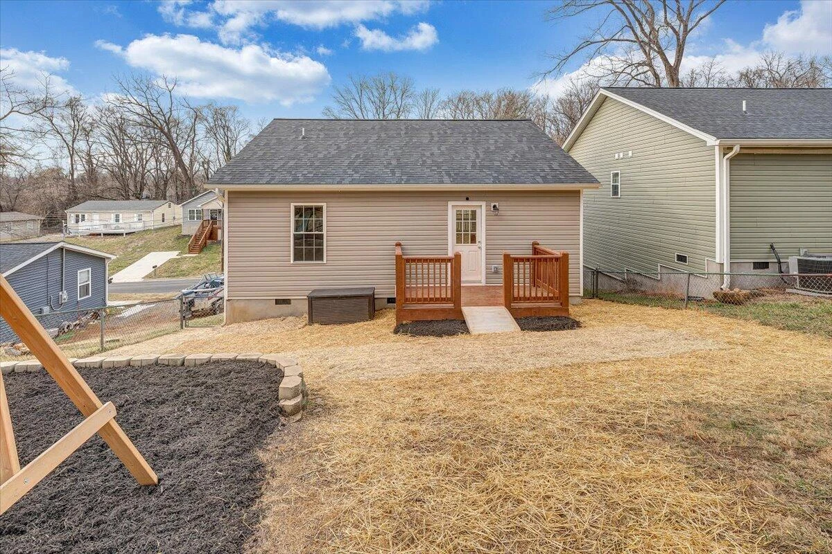 1427 Varnell AVE - Photo 28