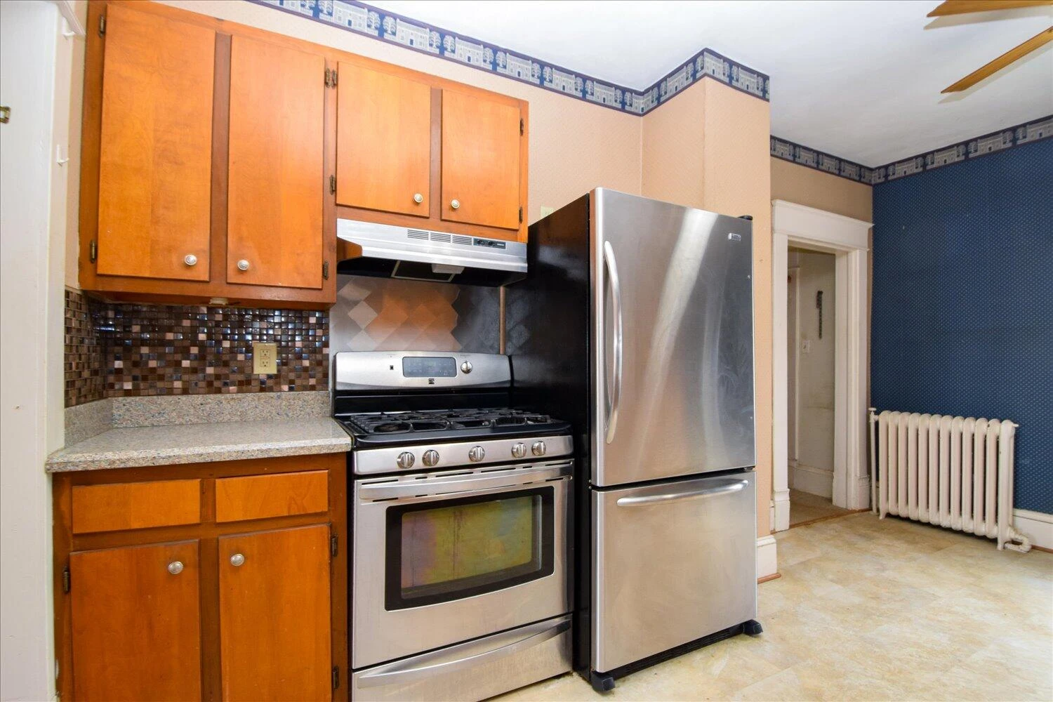 1906 Oxford AVE - Photo 16
