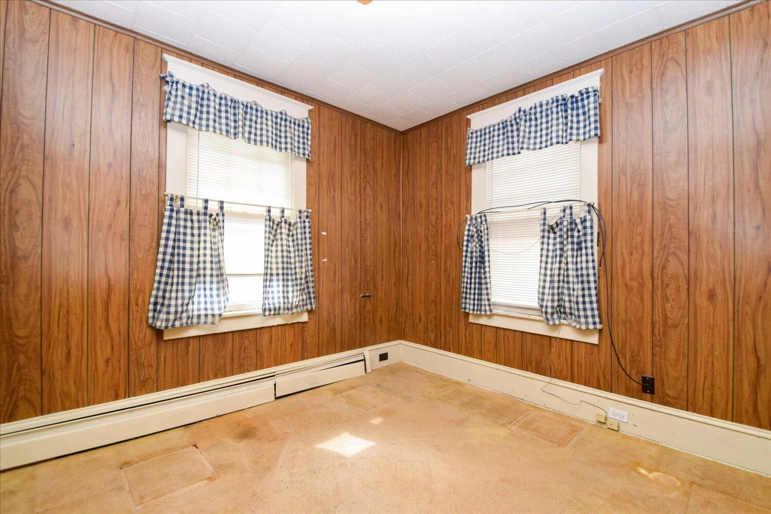 1906 Oxford AVE - Photo 21