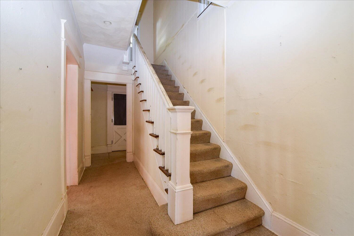 1906 Oxford AVE - Photo 7