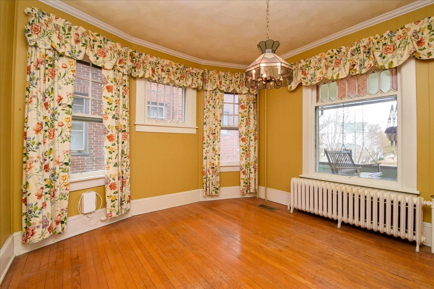 1906 Oxford AVE - Photo 9
