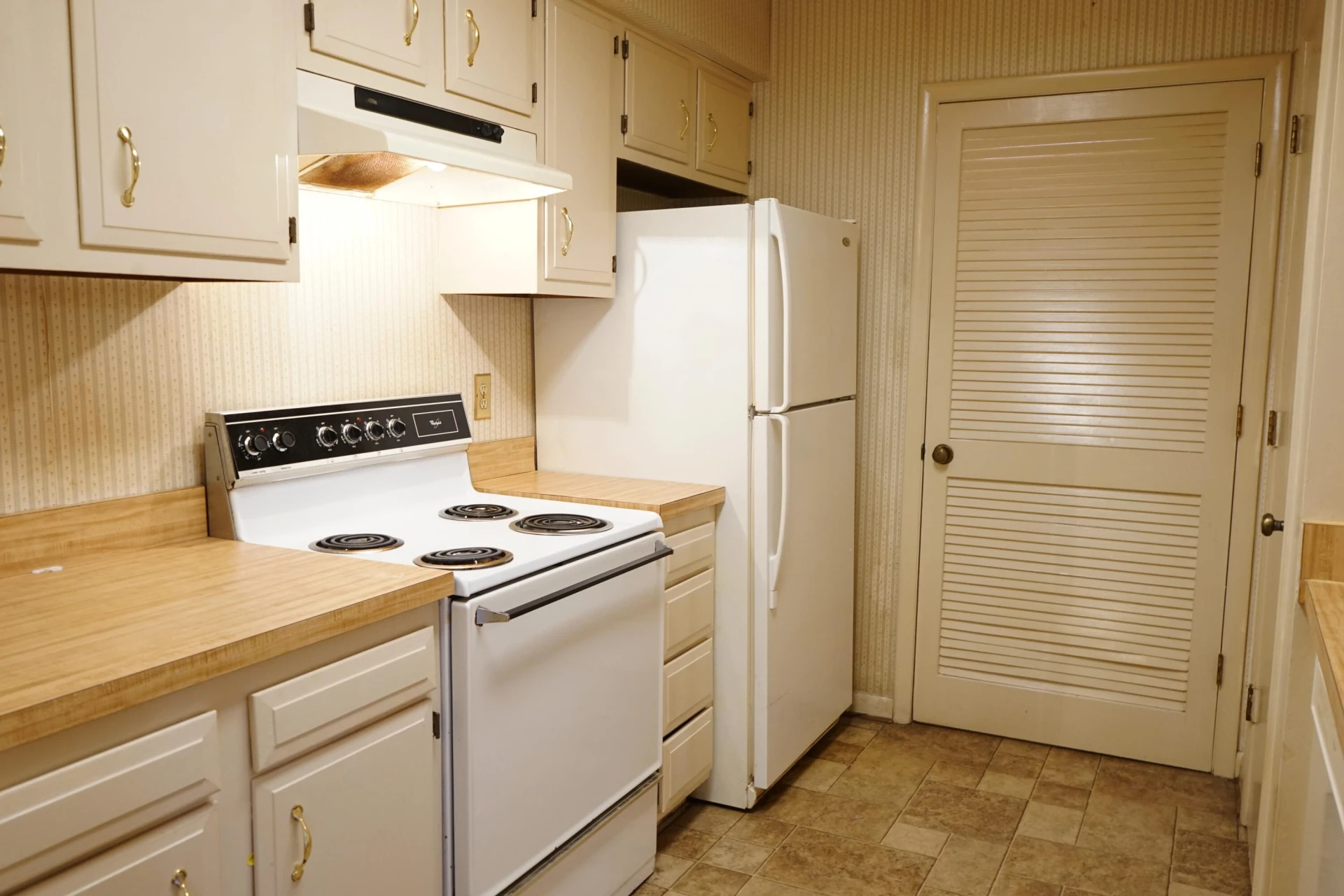 7116 Pine CT - Photo 10