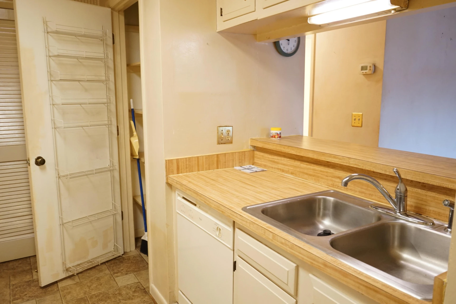 7116 Pine CT - Photo 11