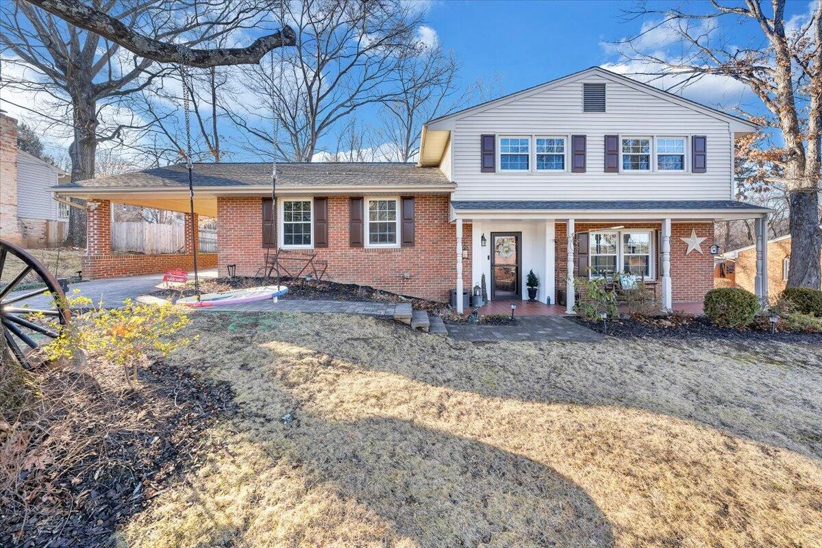 2831 Westclub DR