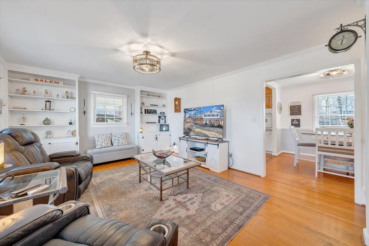 2831 Westclub DR - Photo 11