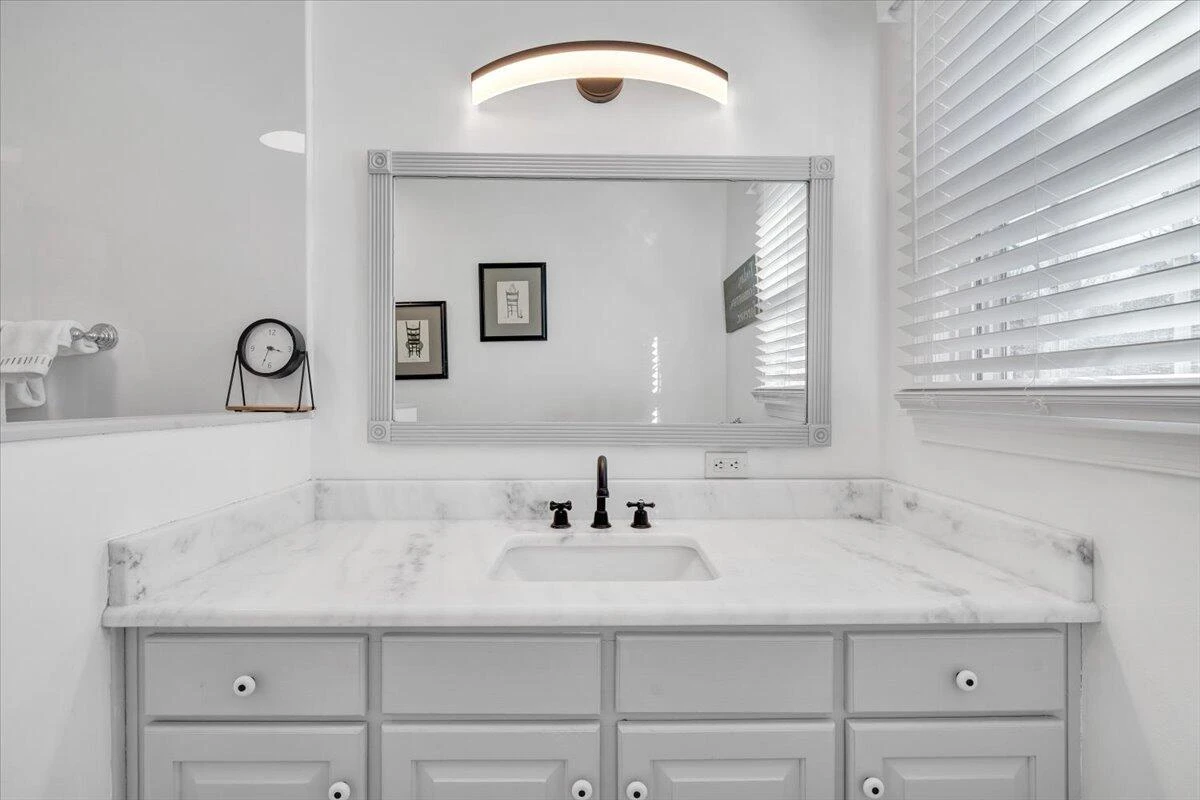 2831 Westclub DR - Photo 37