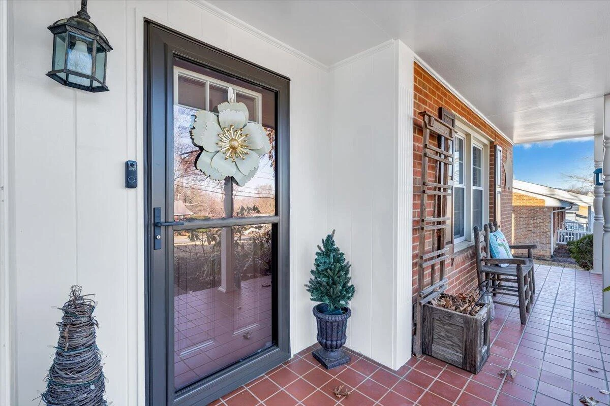 2831 Westclub DR - Photo 4