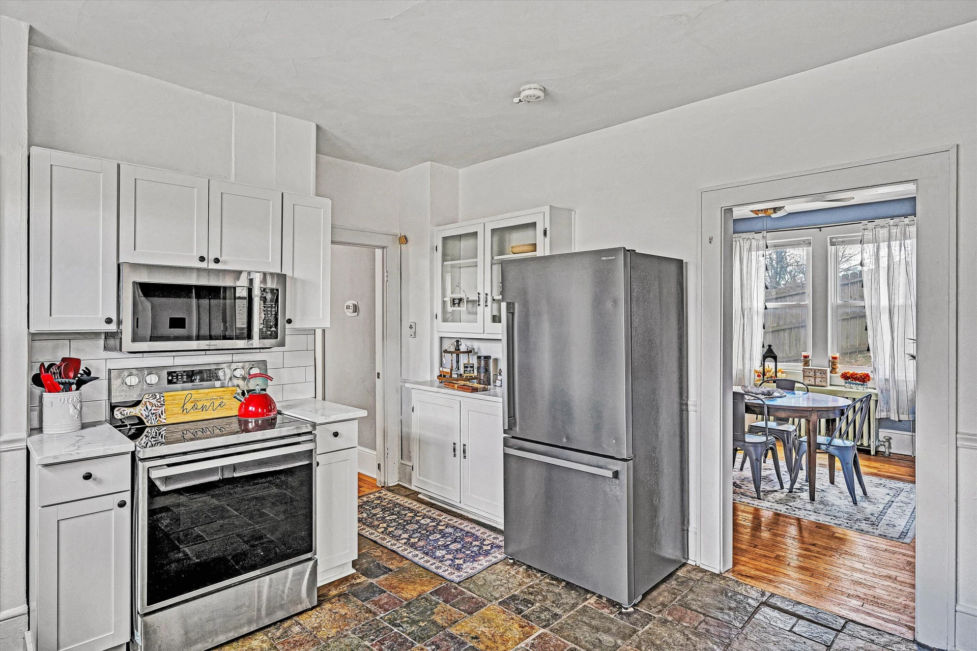 2126 Colgate ST - Photo 12