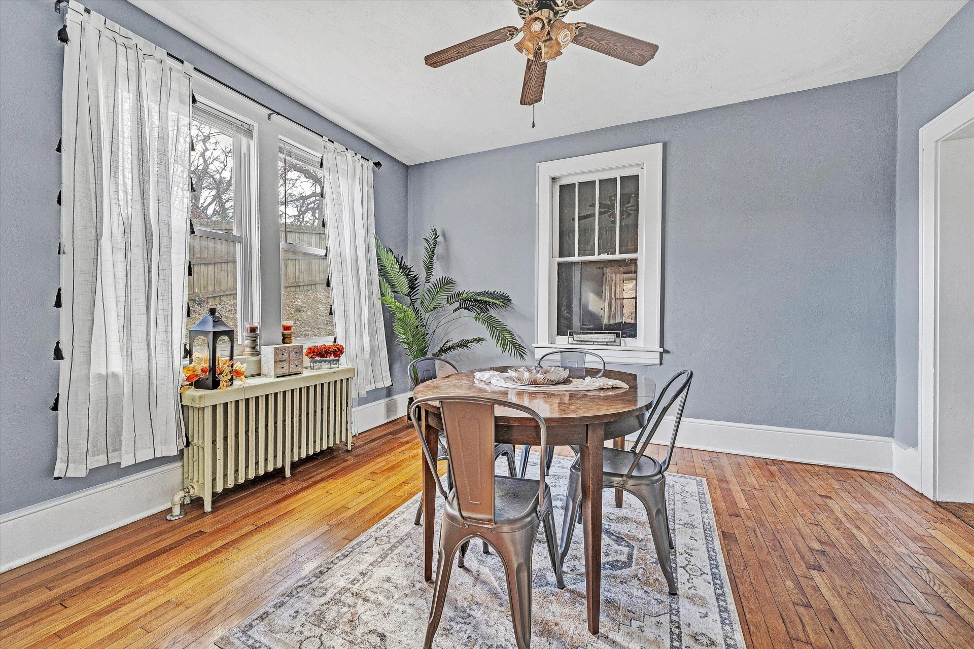 2126 Colgate ST - Photo 17