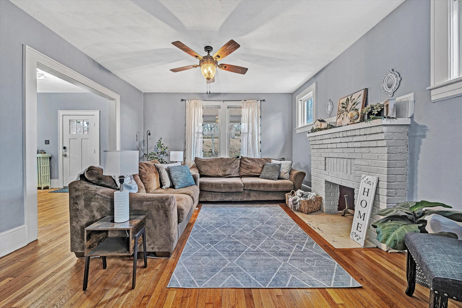 2126 Colgate ST - Photo 9