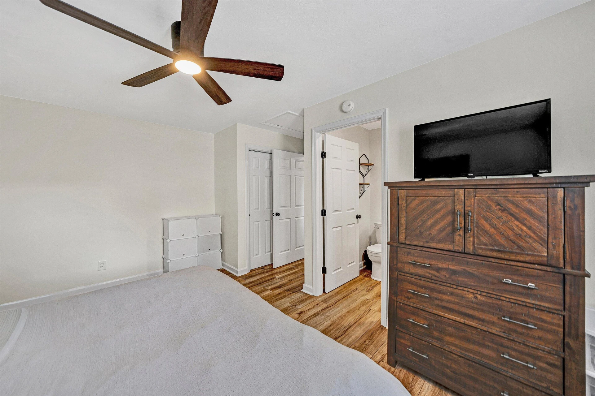6347 Scruggs RD - Photo 23