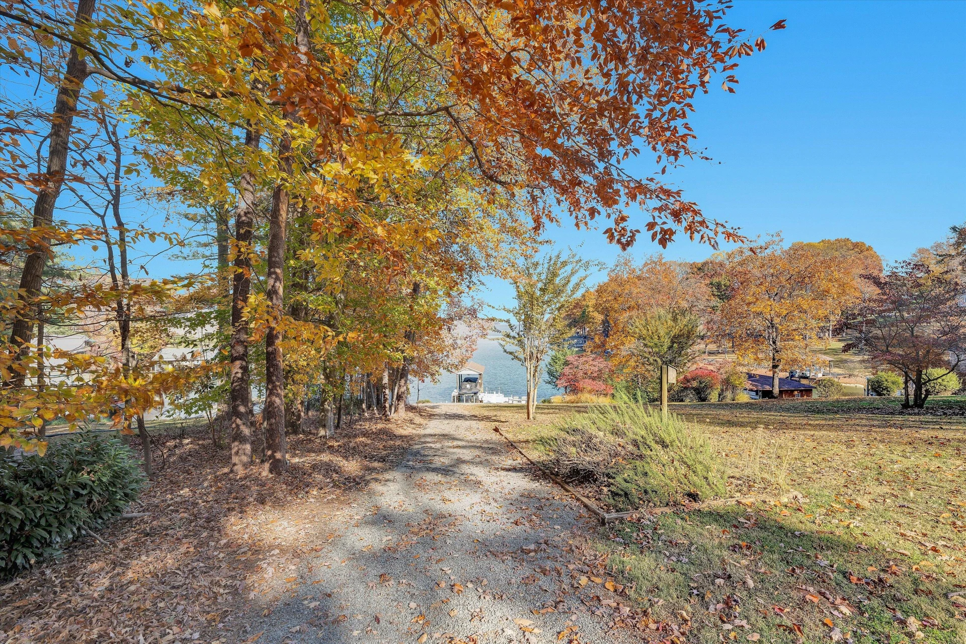 6347 Scruggs RD - Photo 47