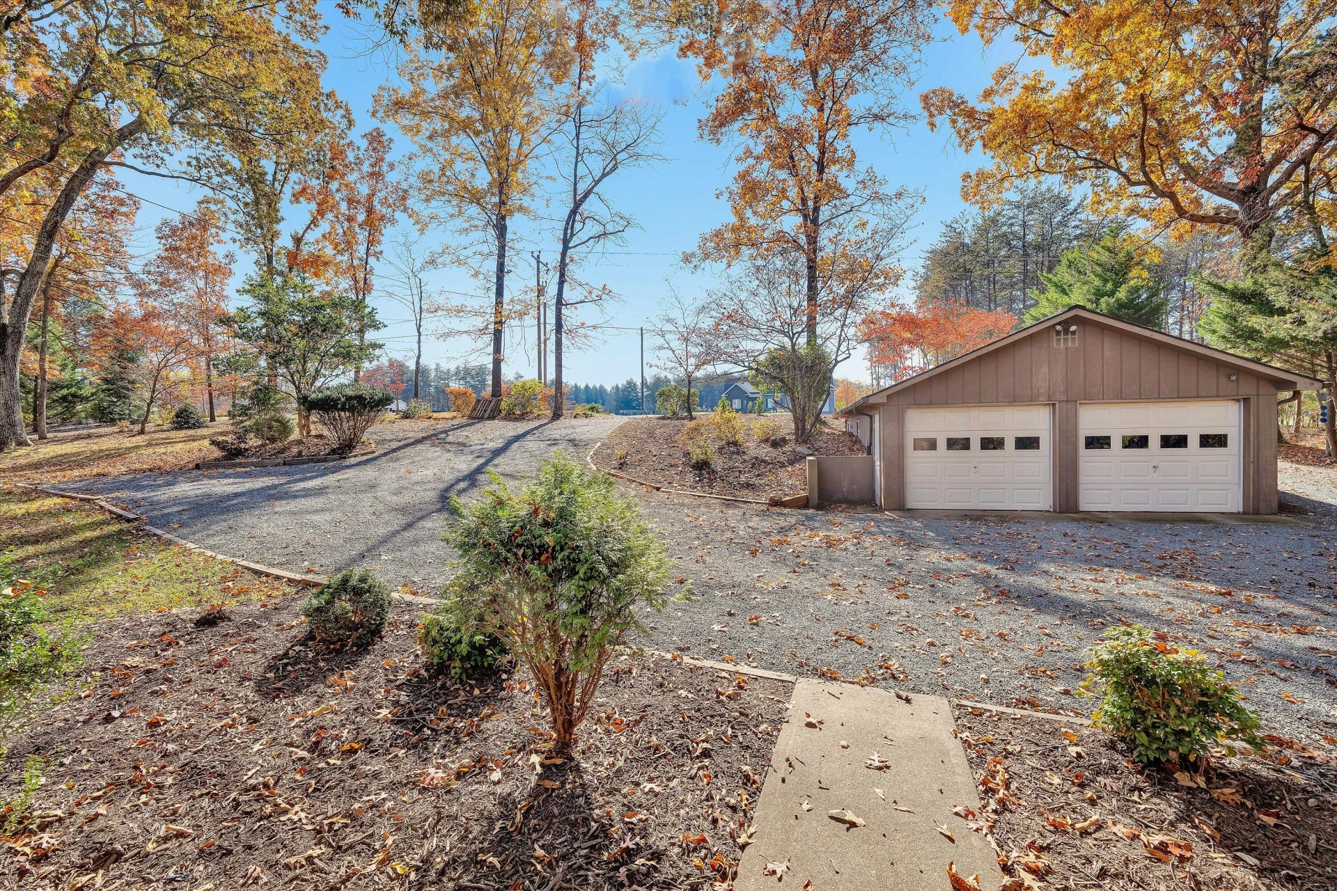 6347 Scruggs RD - Photo 9