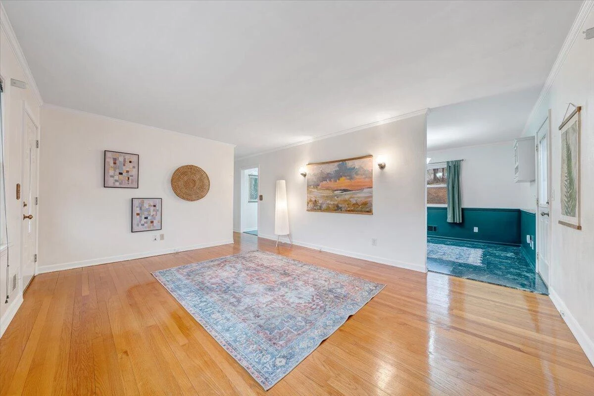 5033 Youngwood DR - Photo 13