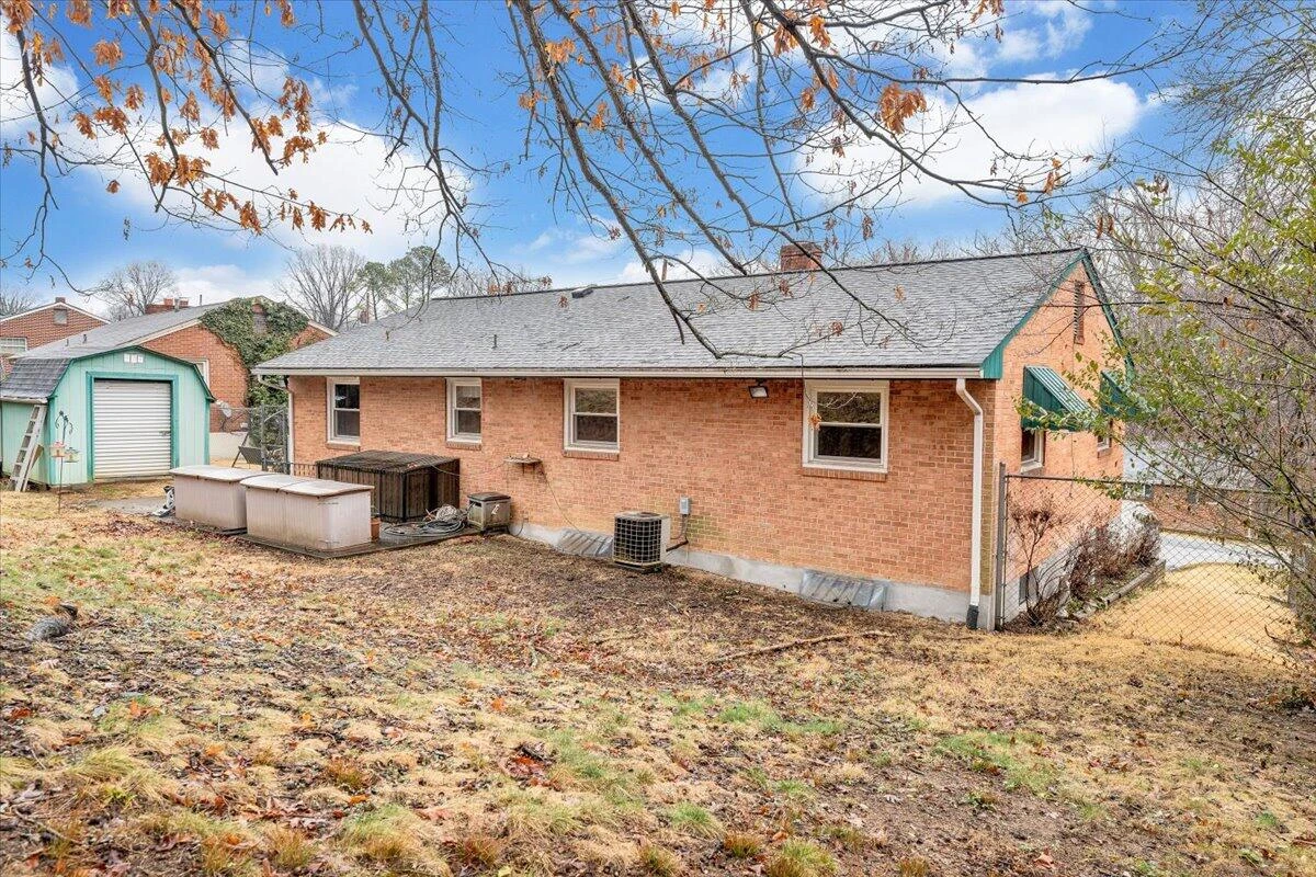 5033 Youngwood DR - Photo 42