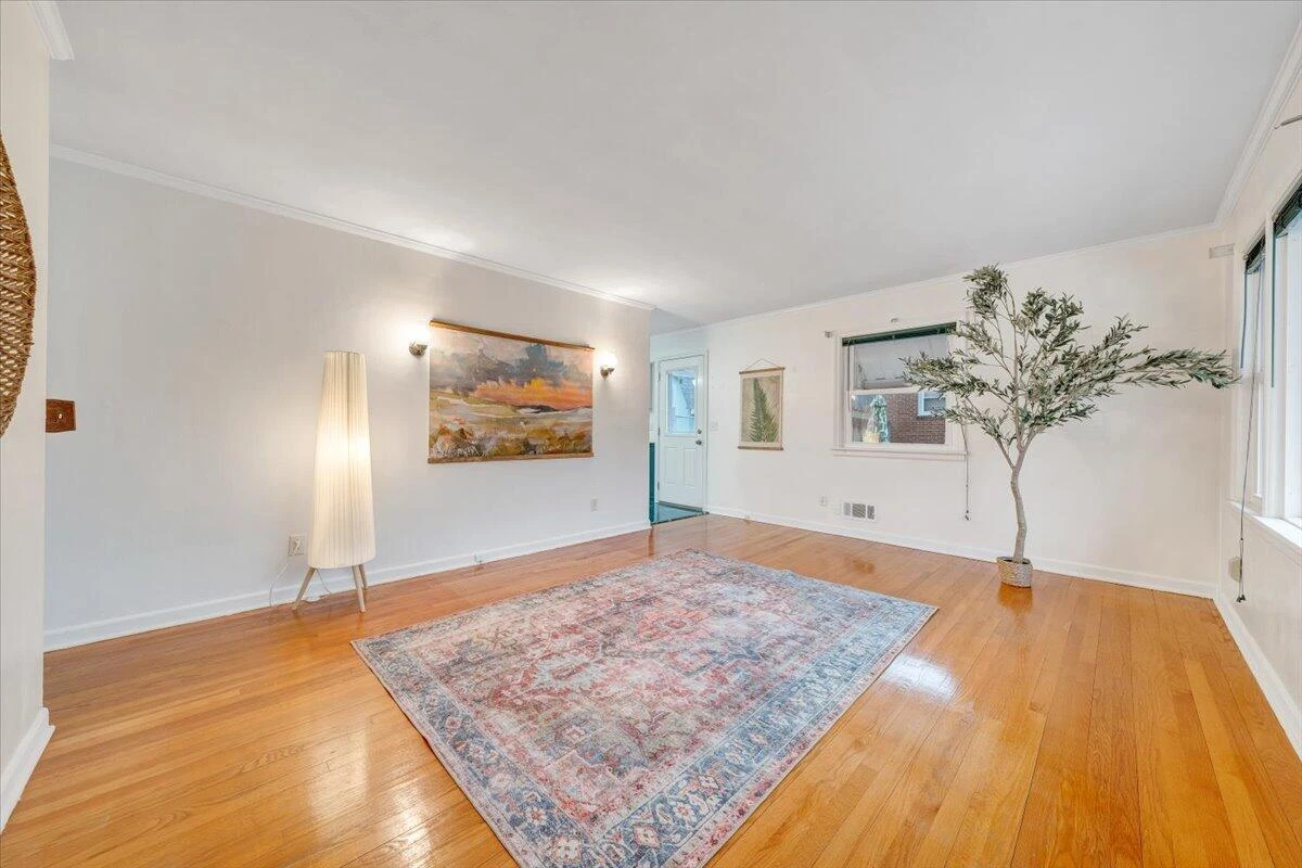 5033 Youngwood DR - Photo 9