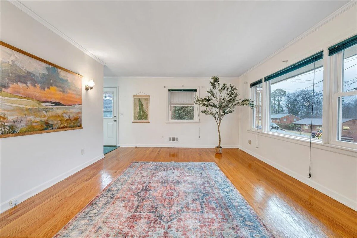 5033 Youngwood DR - Photo 10