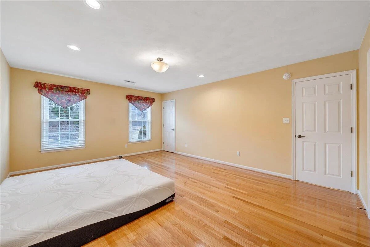 302 Ivy LN - Photo 42