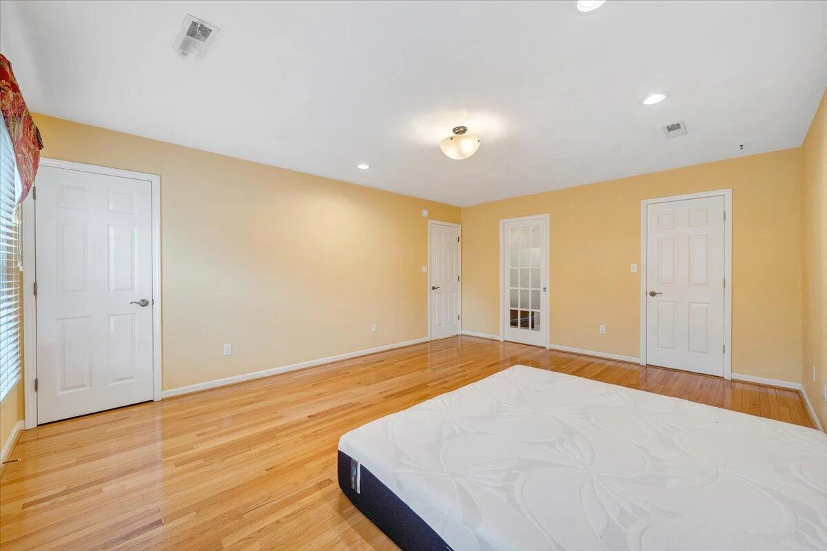 302 Ivy LN - Photo 43