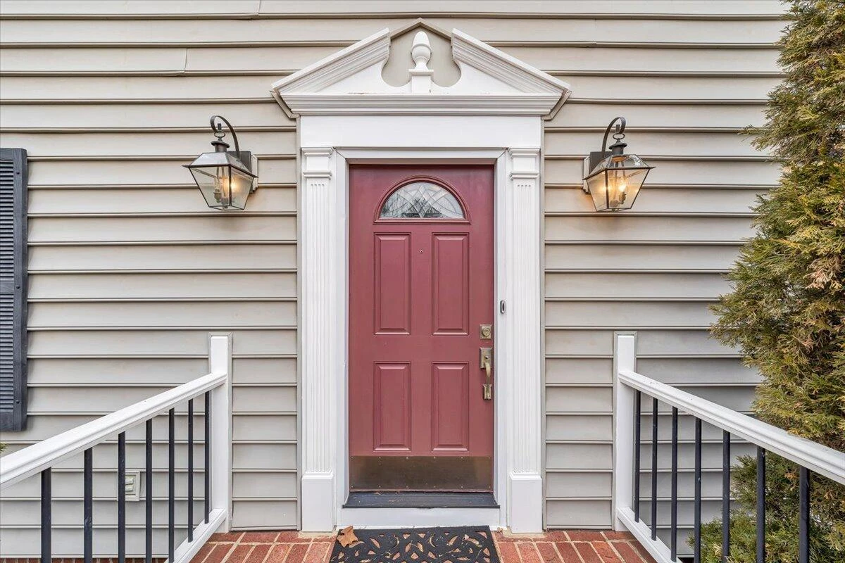 302 Ivy LN - Photo 9