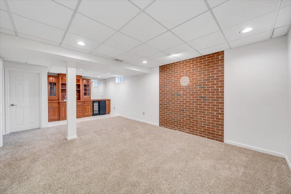 302 Ivy LN - Photo 60