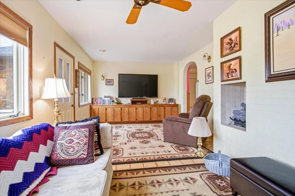 283 Orchard Lake DR - Photo 19