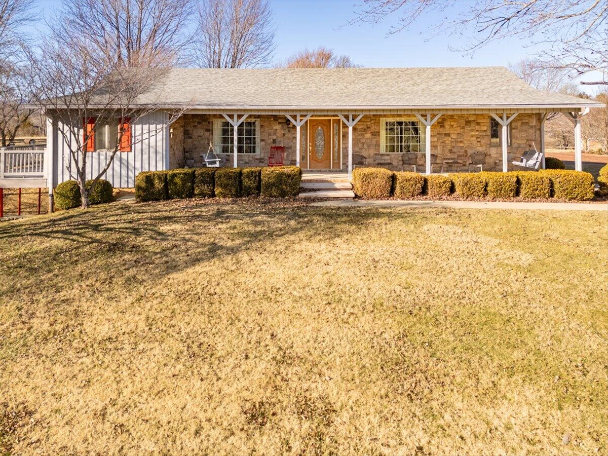 283 Orchard Lake DR - Photo 3