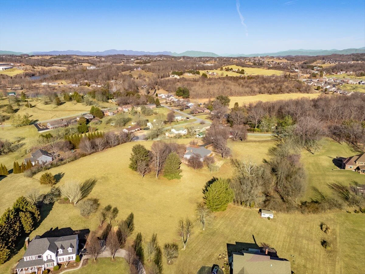 283 Orchard Lake DR - Photo 55