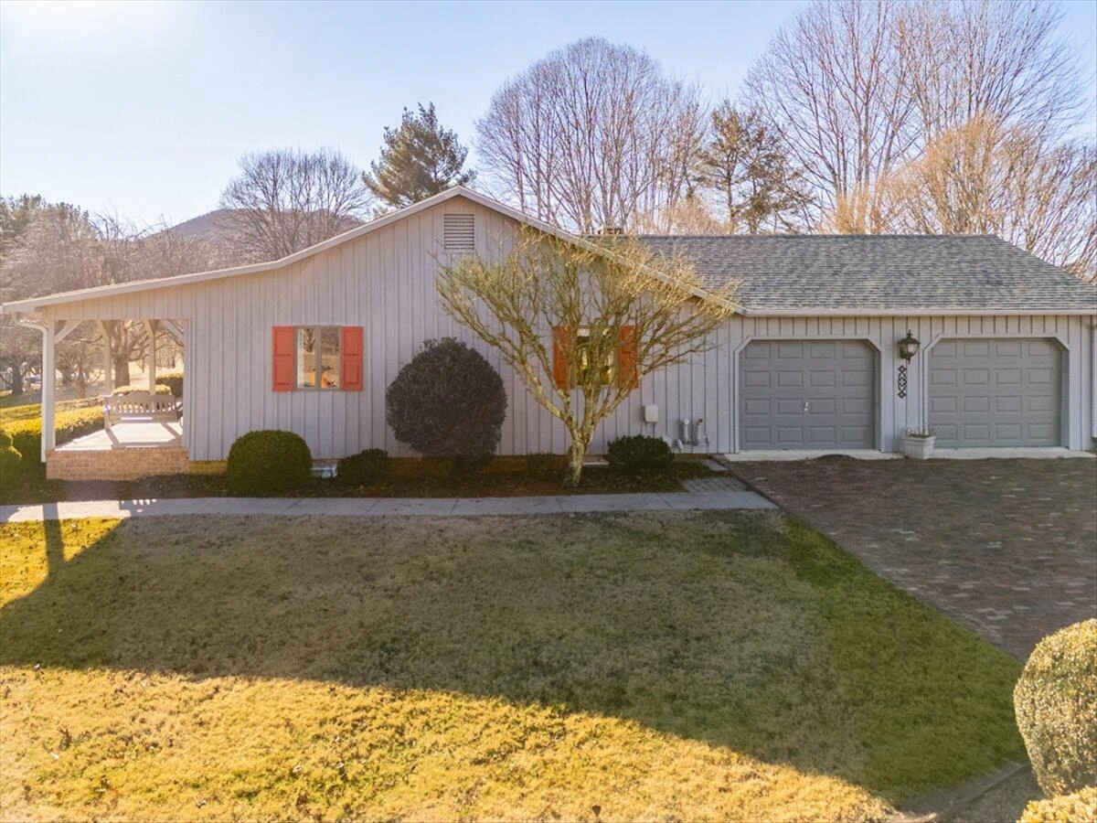 283 Orchard Lake DR - Photo 62