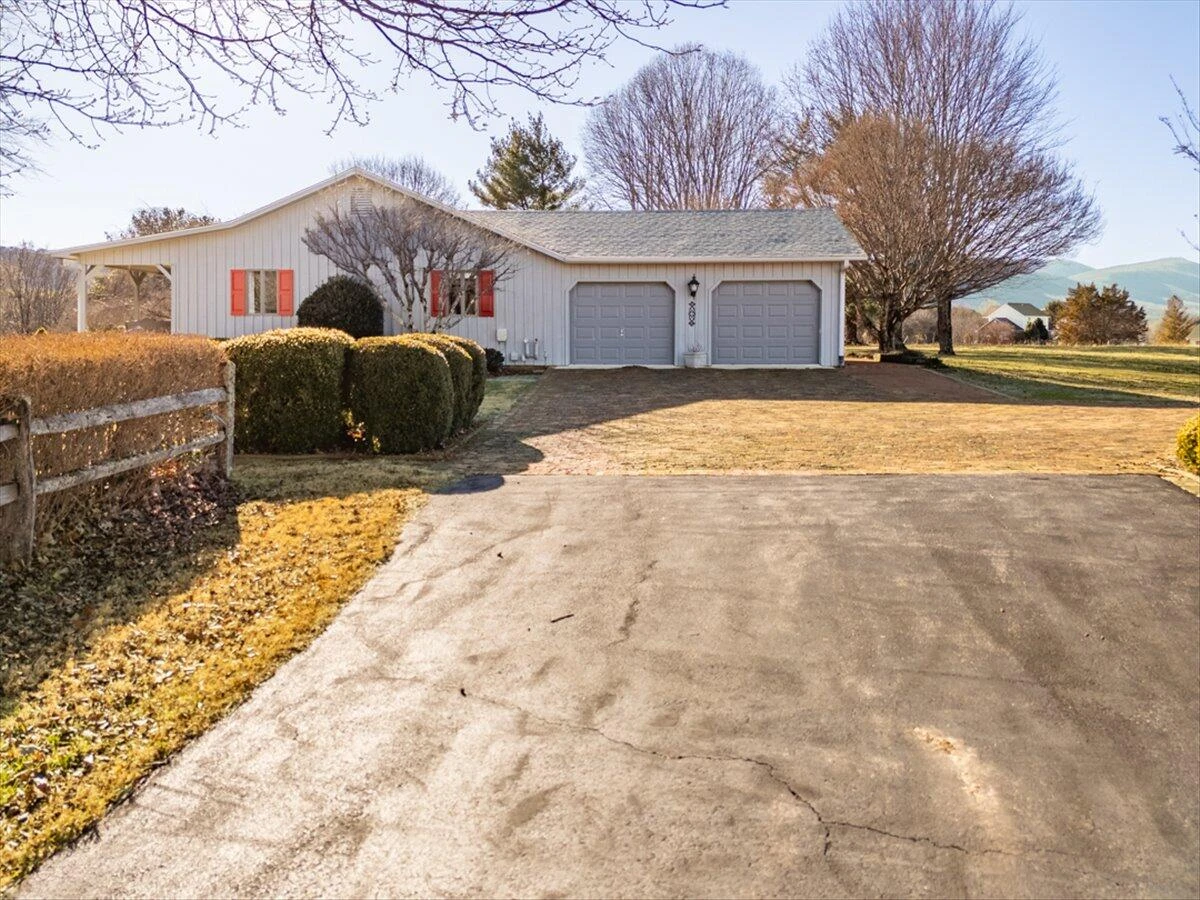 283 Orchard Lake DR - Photo 63