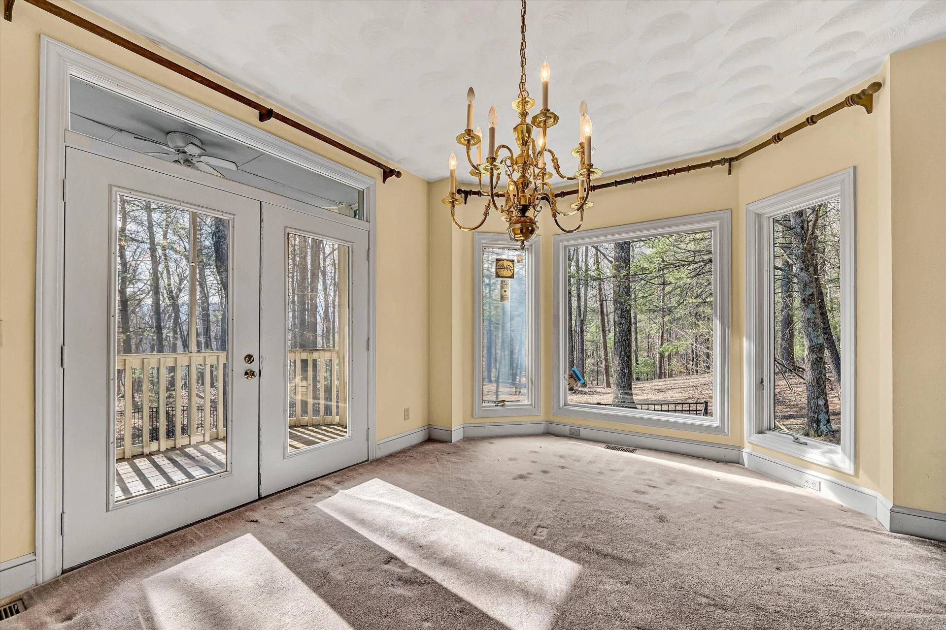 1624 Sunberry CIR - Photo 14