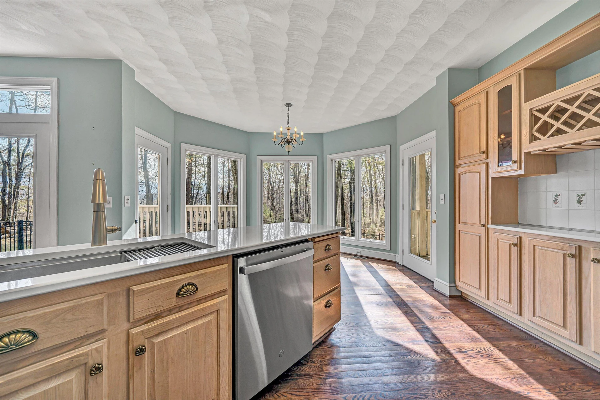 1624 Sunberry CIR - Photo 18